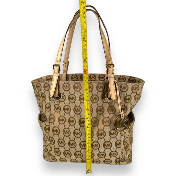 Michael Kors Tote Purse - Picture 2 of 16